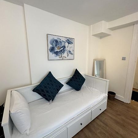 Knightsbridge Harrods Studios Лондон Екстериор снимка